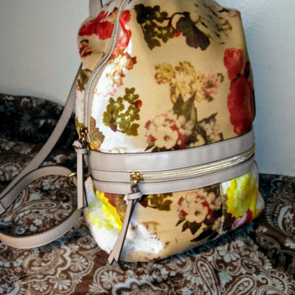 Cute small backpack❤